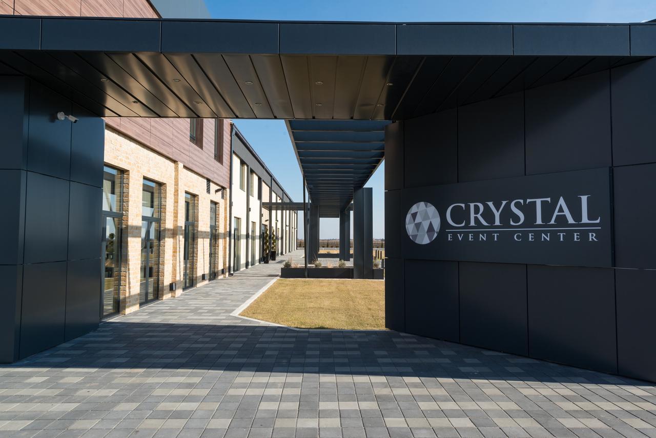 Hotel Crystal Pecinci エクステリア 写真