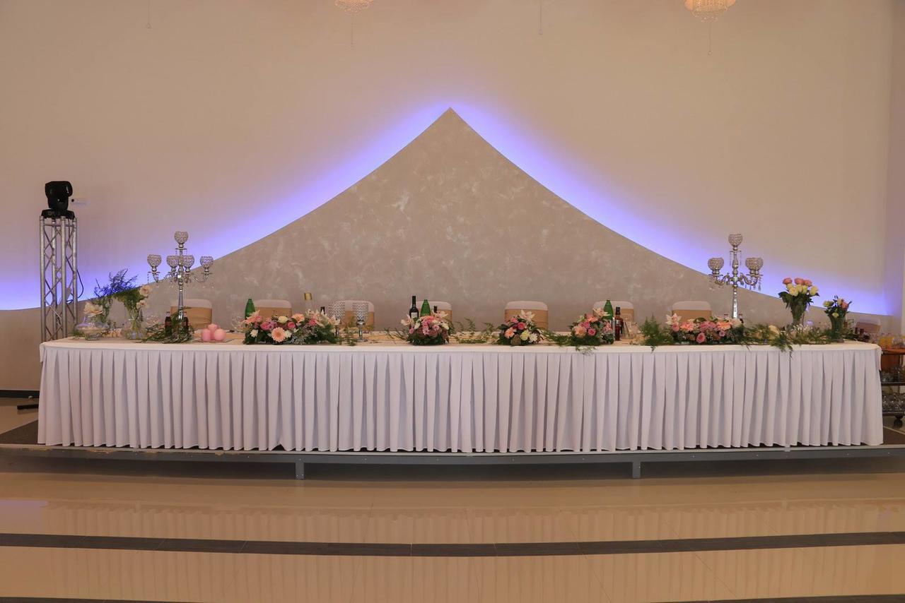 Hotel Crystal Pecinci エクステリア 写真